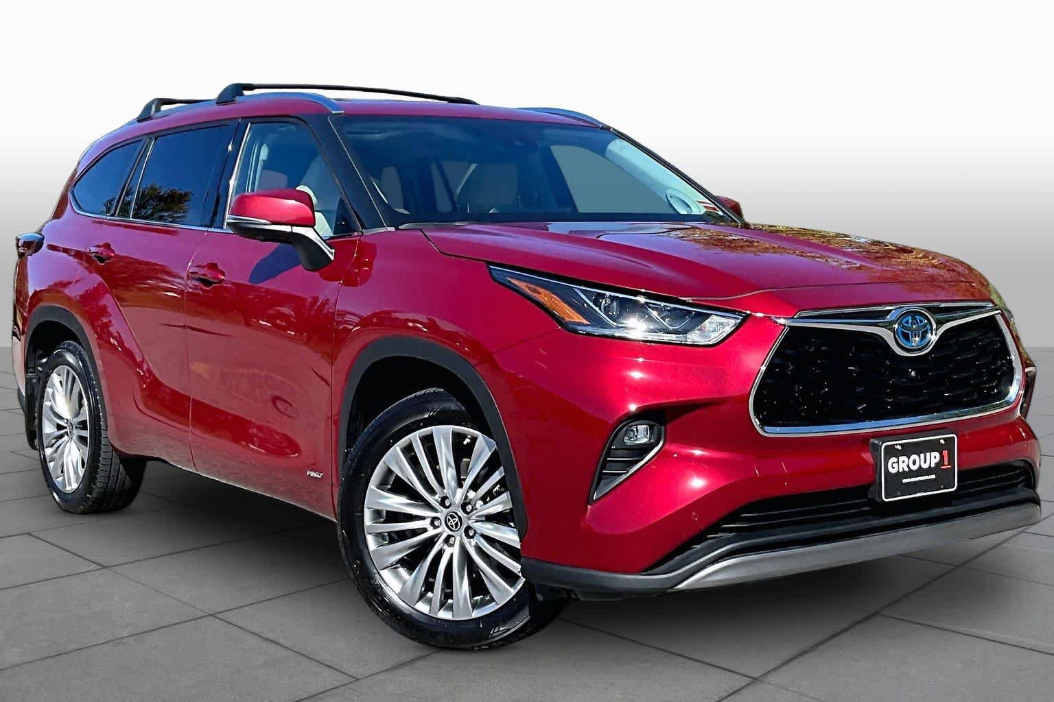 Used 2023 Toyota Highlander Platinum AWD/4WD image 3