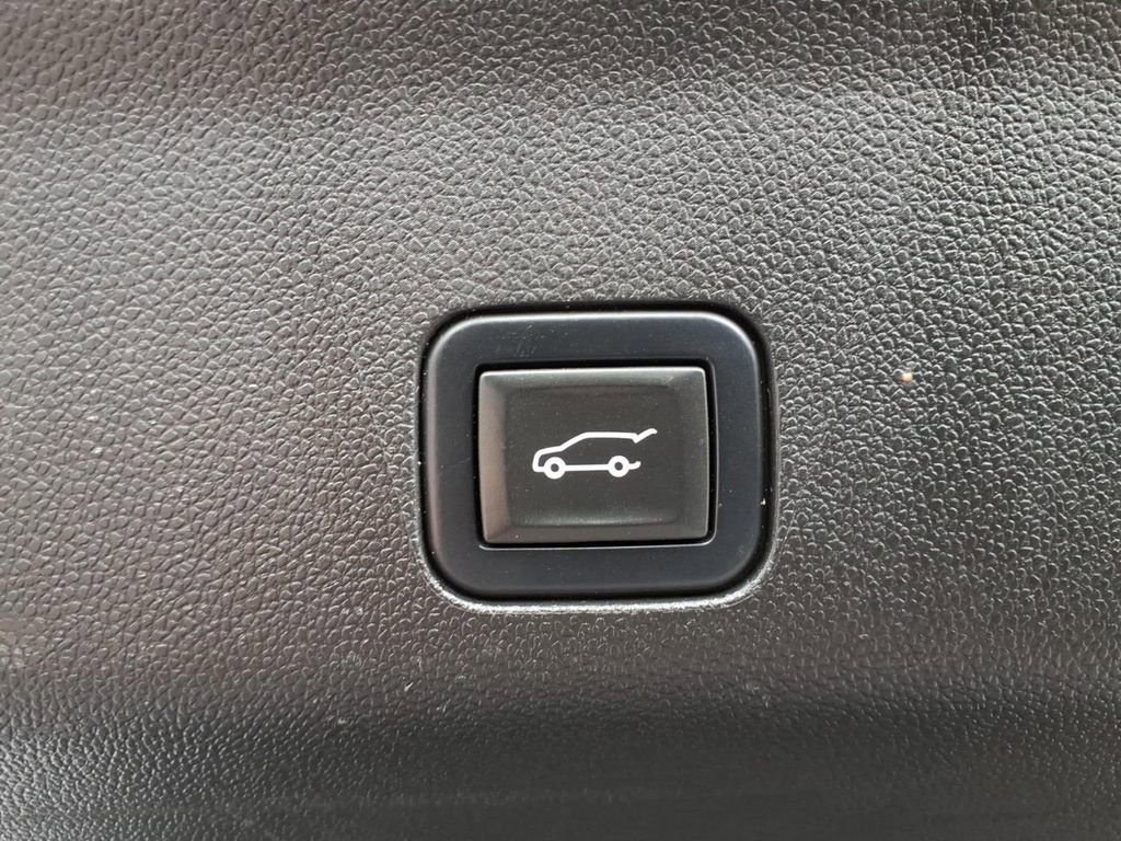 Certified 2021 Chevrolet Tahoe Z71 image 31