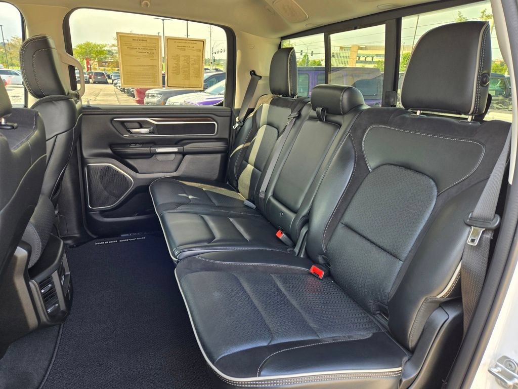 Used 2022 RAM 1500 Laramie AWD/4WD image 28
