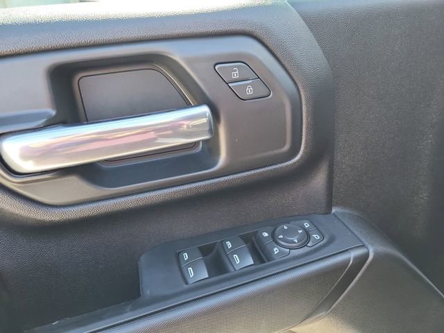 Used 2024 Chevrolet Silverado 2500 Custom w/ Custom Value Package image 15