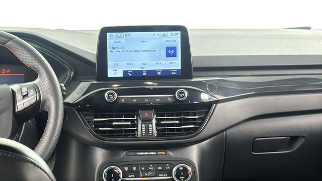 Used 2025 Ford Escape ST-Line Select image 17