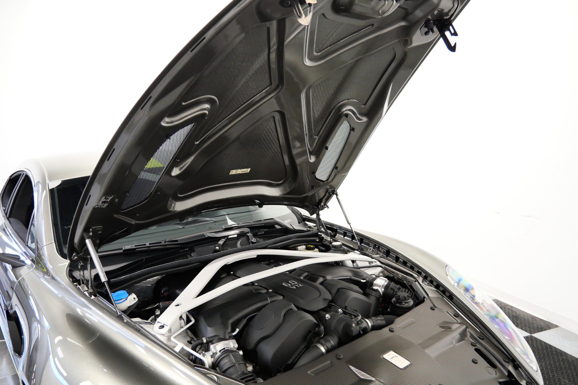 Used 2019 Aston Martin Rapide AMR RWD image 43