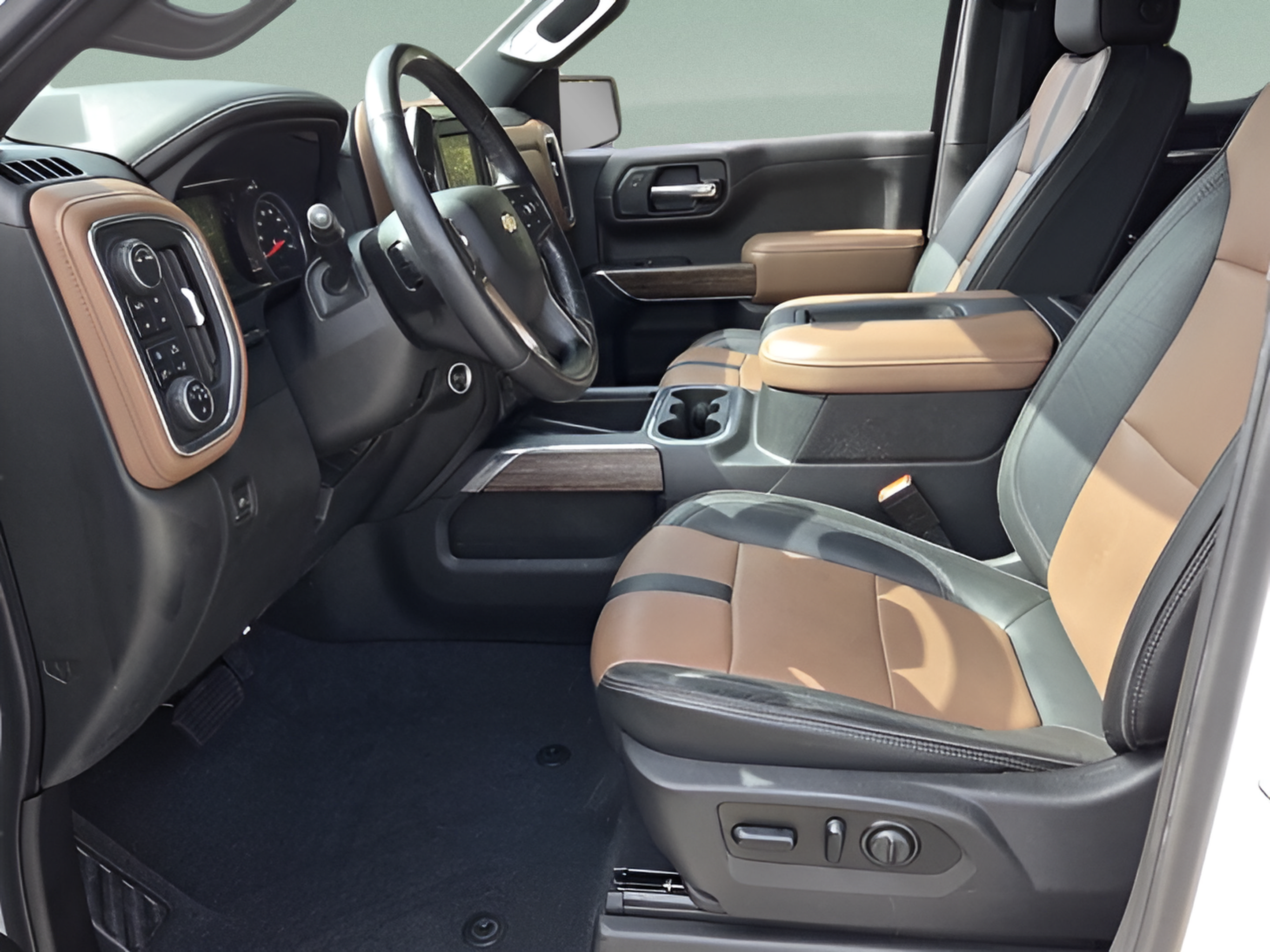 Certified 2021 Chevrolet Silverado 1500 High Country w/ Technology Package AWD/4WD image 9