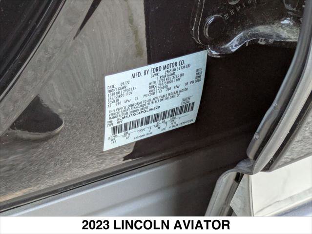 Used 2023 Lincoln Aviator Reserve w/ Equipment Group 201A image 28
