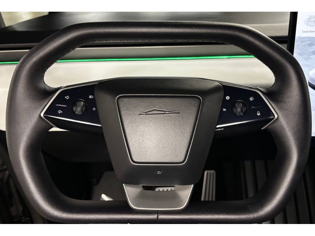 Used 2024 Tesla Cybertruck AWD Crew Cab image 24