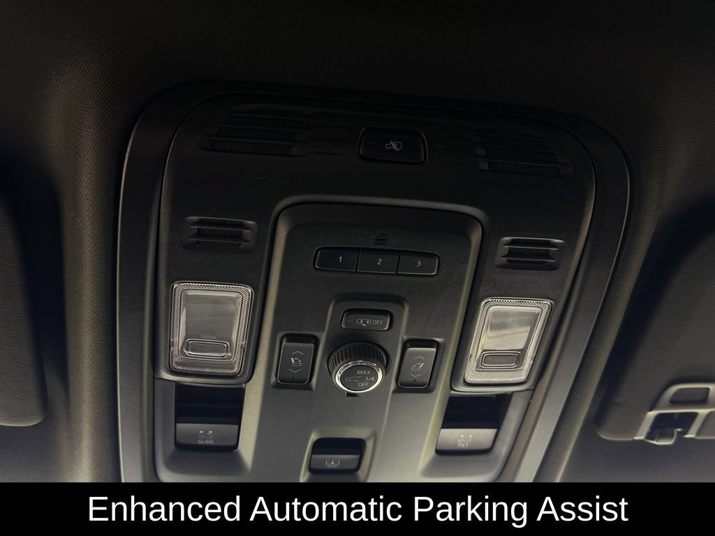 Used 2024 Cadillac Escalade Premium Luxury w/ Performance Package AWD/4WD image 29