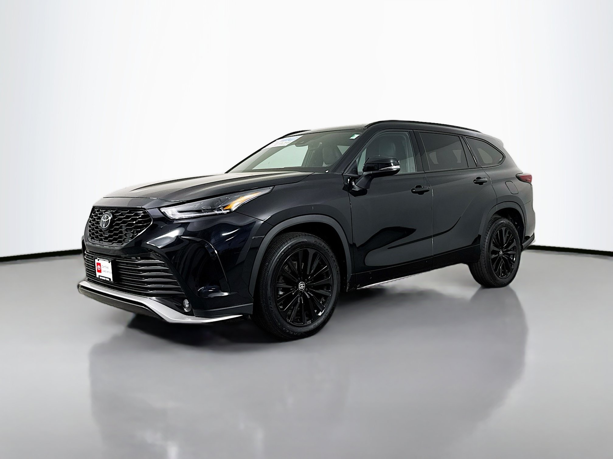 Certified 2025 Toyota Highlander XSE AWD/4WD image 3
