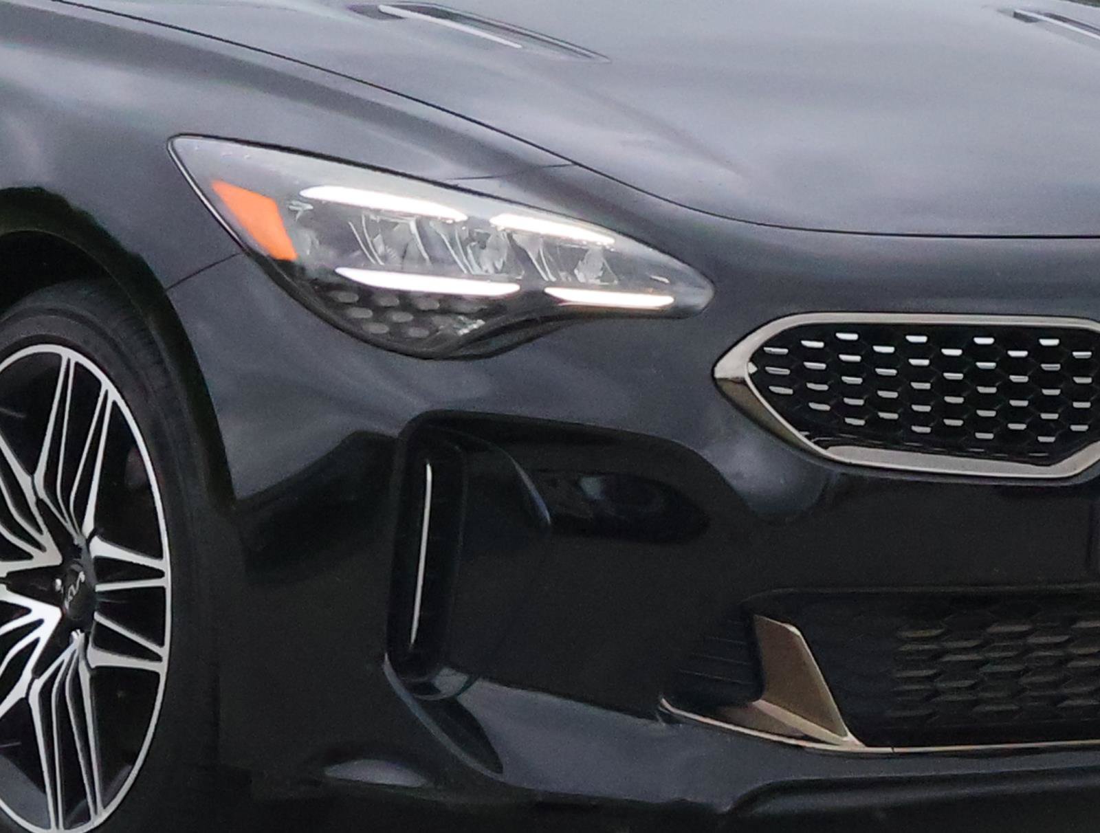 Used 2022 Kia Stinger GT1 RWD image 7