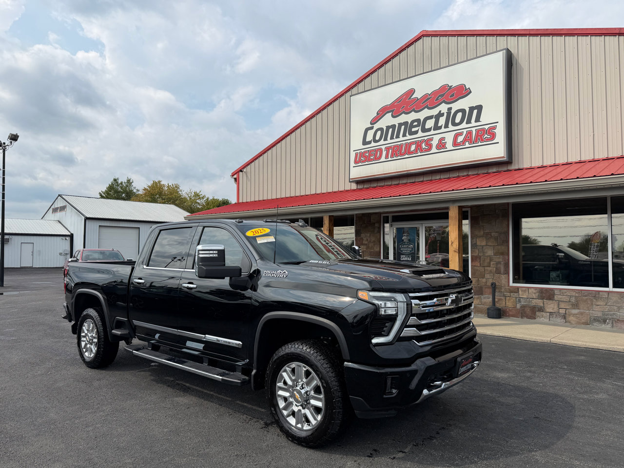Used 2025 Chevrolet Silverado 2500 High Country w/ Technology Package image 1