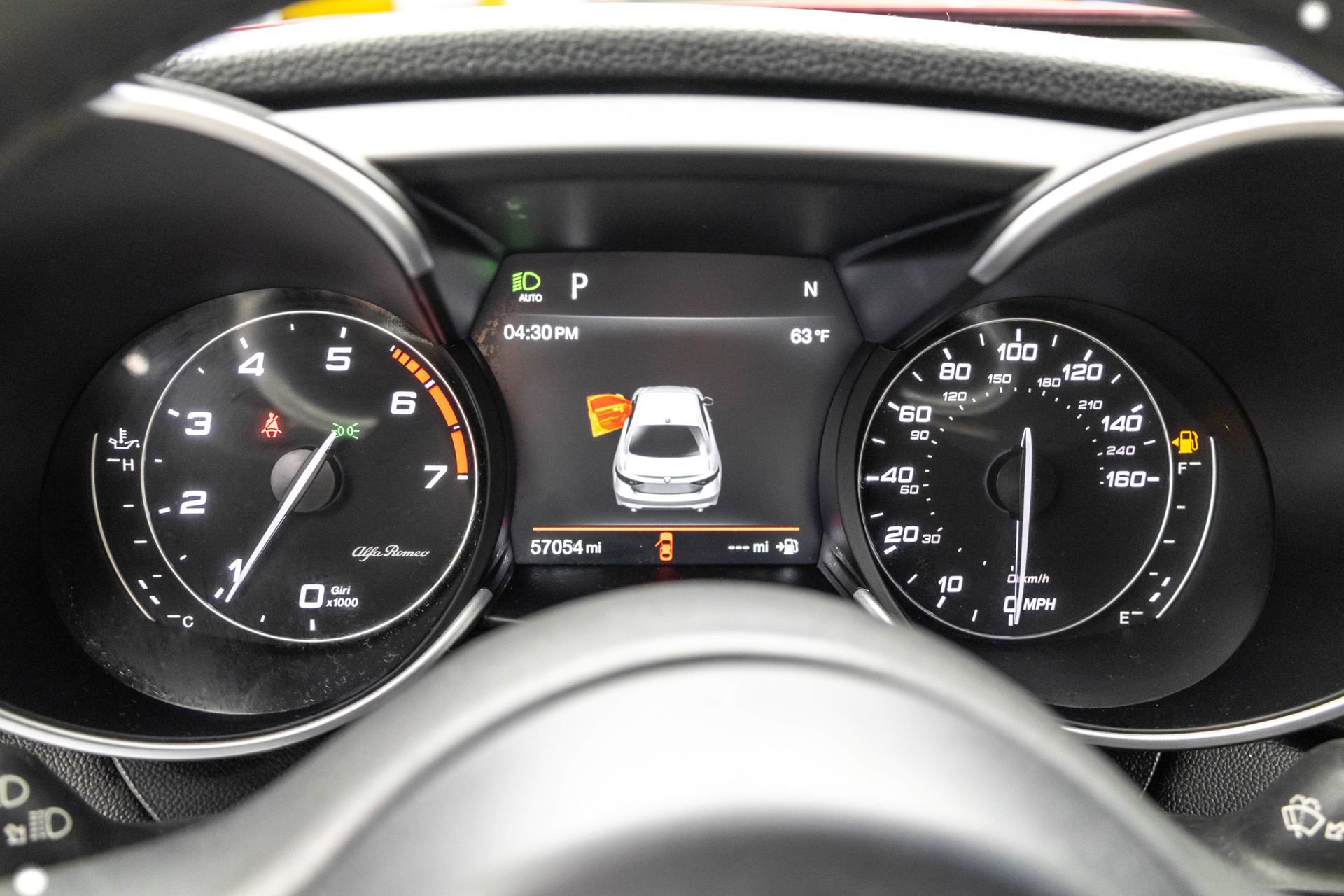 Used 2017 Alfa Romeo Giulia AWD w/ Sport Appearance Package image 21