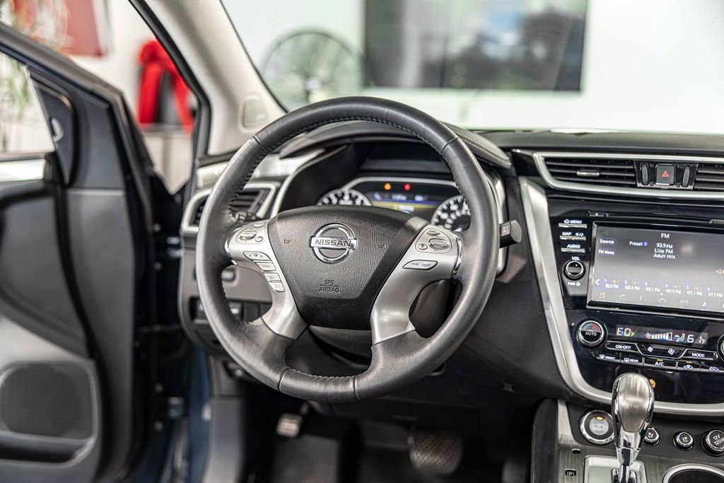 Used 2015 Nissan Murano Platinum w/ Platinum Technology Package AWD/4WD image 38