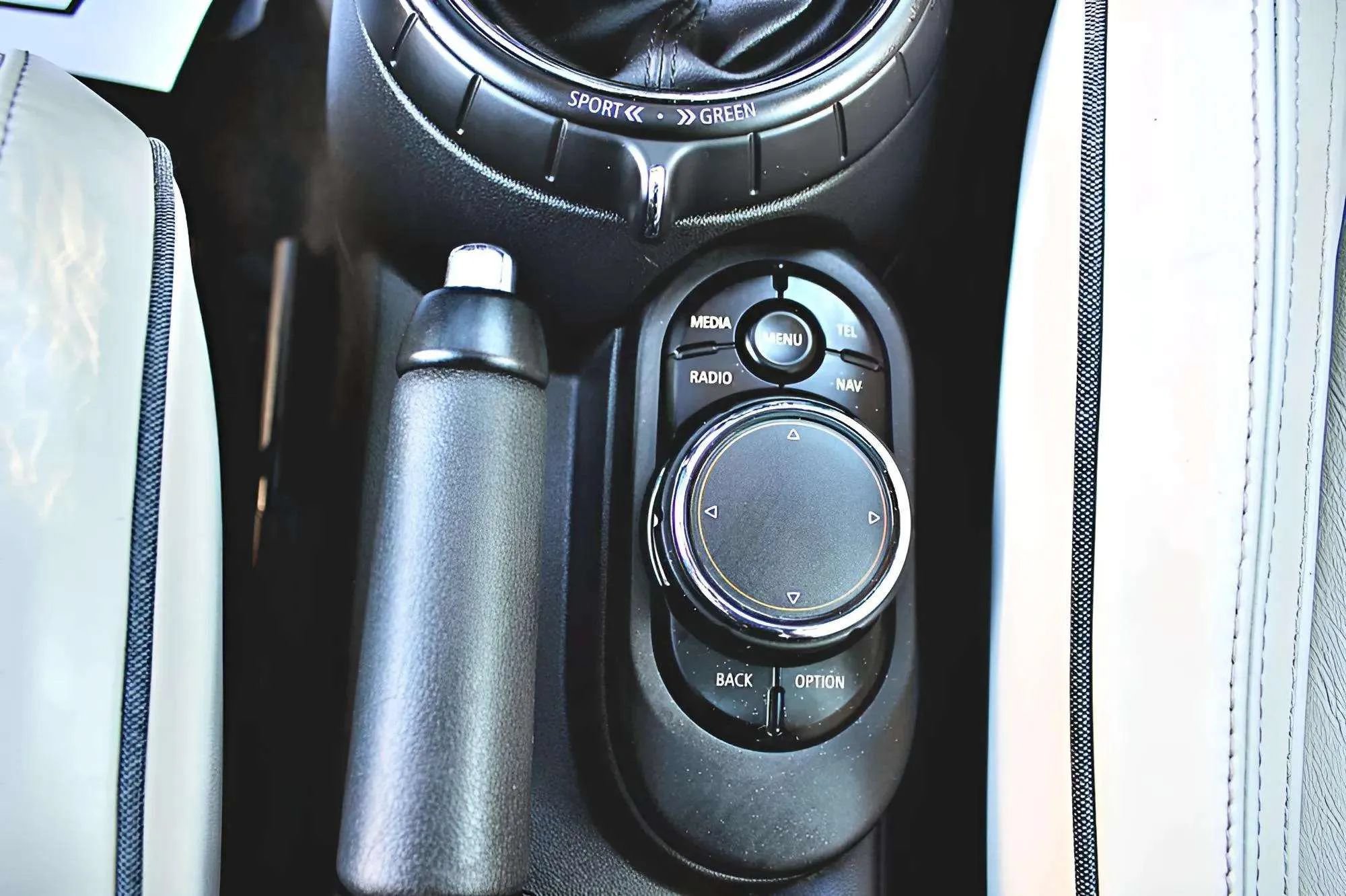 Used 2016 MINI Cooper S FWD image 16