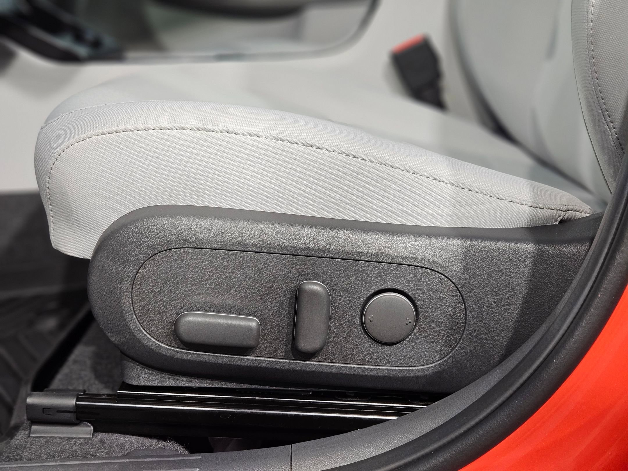 Used 2024 Hyundai Kona SEL w/ Convenience Package image 23