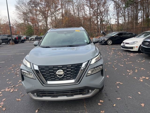 Used 2021 Nissan Rogue SL w/ Premium Package image 2