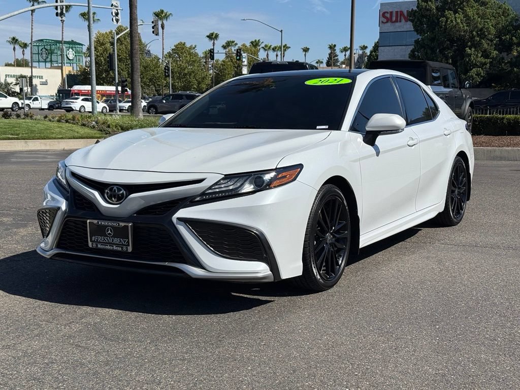 Used 2021 Toyota Camry XSE FWD image 9