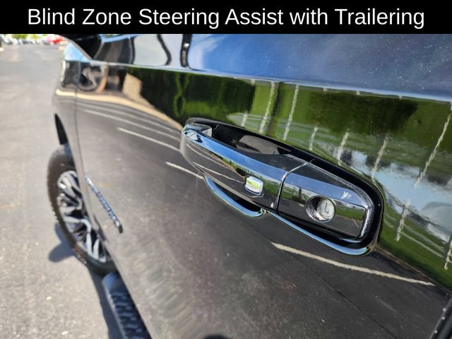 Used 2026 Chevrolet Suburban Z71 AWD/4WD image 20