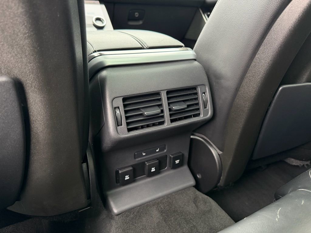 Used 2018 Land Rover Range Rover Velar S image 24