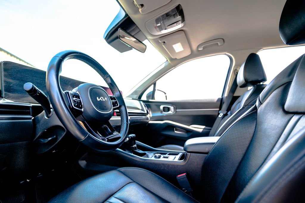 Used 2024 Kia Sorento S FWD image 5