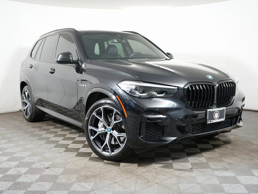 Used 2022 BMW X5 xDrive45e w/ M Sport Package image 9