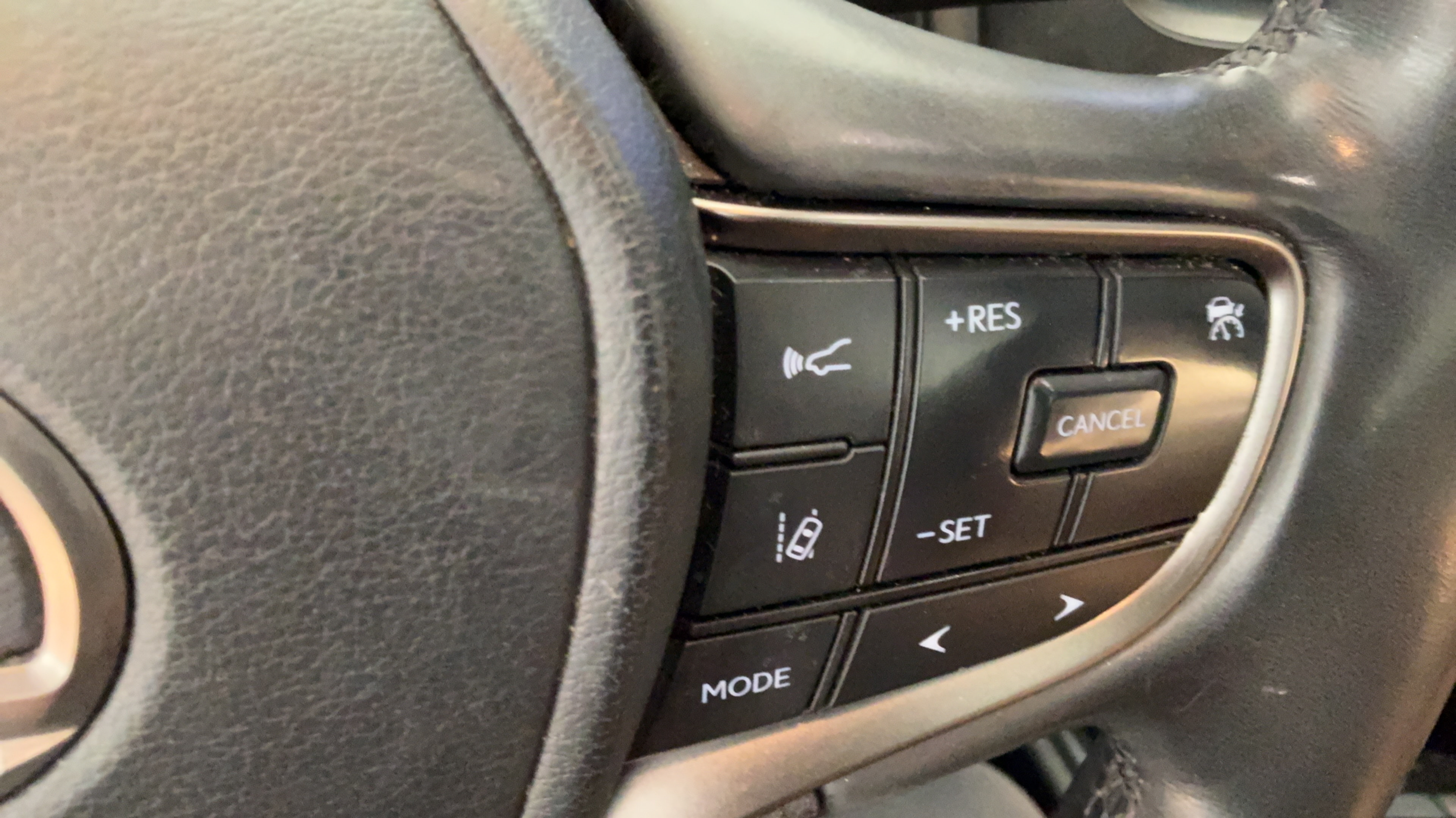 Used 2023 Lexus UX 250h AWD w/ Premium Package image 20