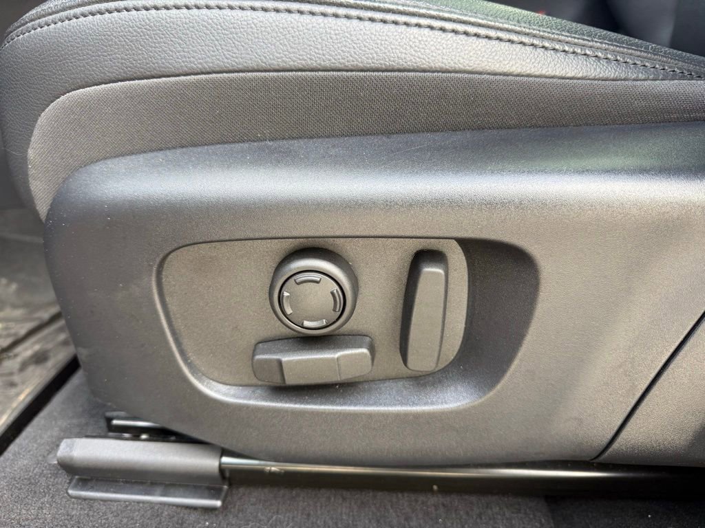 Used 2024 Land Rover Range Rover Evoque S image 7