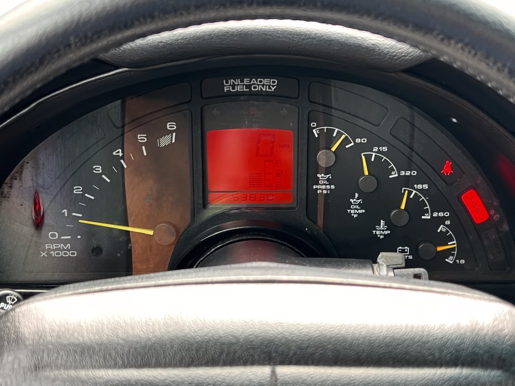 Used 1995 Chevrolet Corvette Coupe RWD image 21