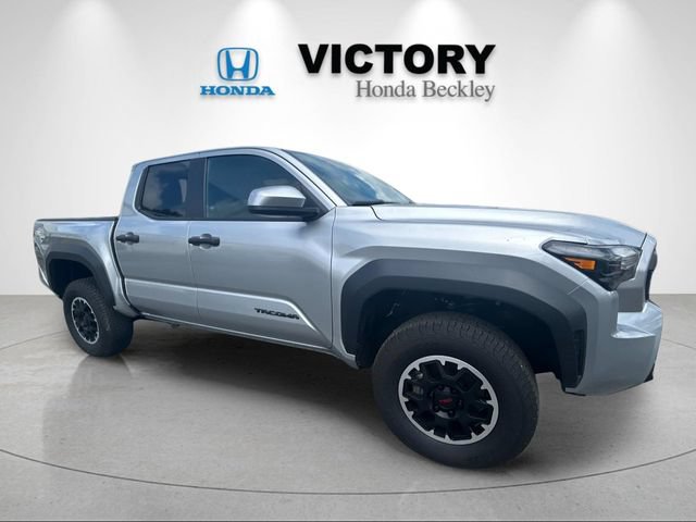 Used 2024 Toyota Tacoma TRD Off-Road AWD/4WD image 7