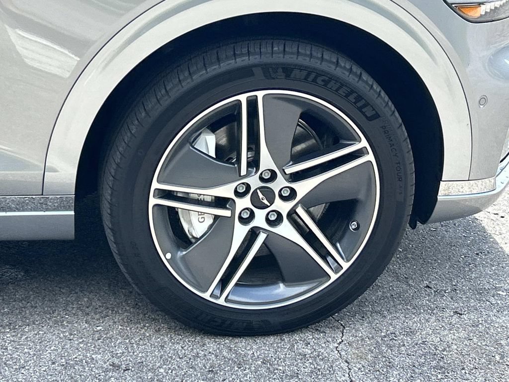 Used 2026 Genesis Electrified GV70 Prestige AWD/4WD image 9