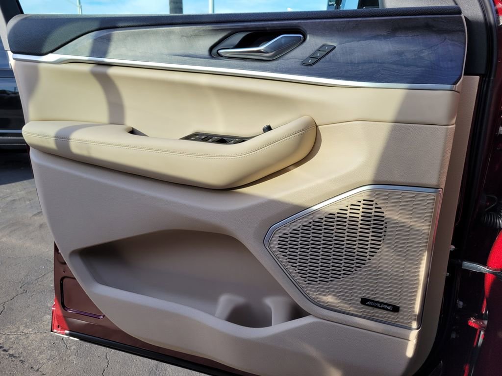 New 2024 Jeep Grand Cherokee Limited 4xe image 18