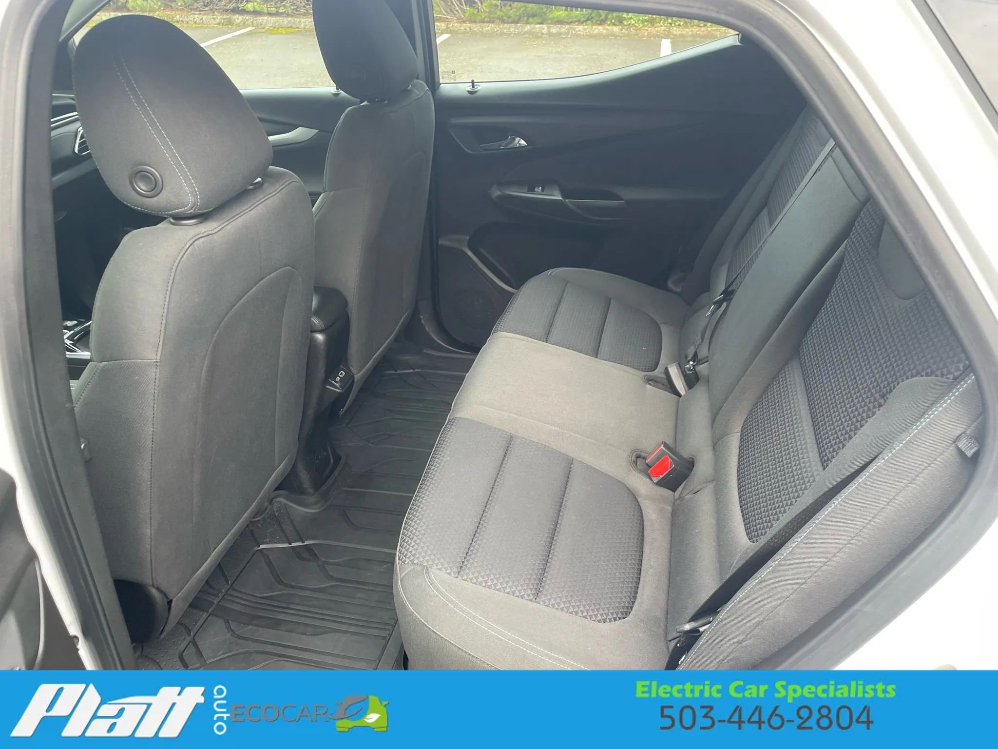 Used 2022 Chevrolet Bolt EUV LT w/ Comfort Package image 38