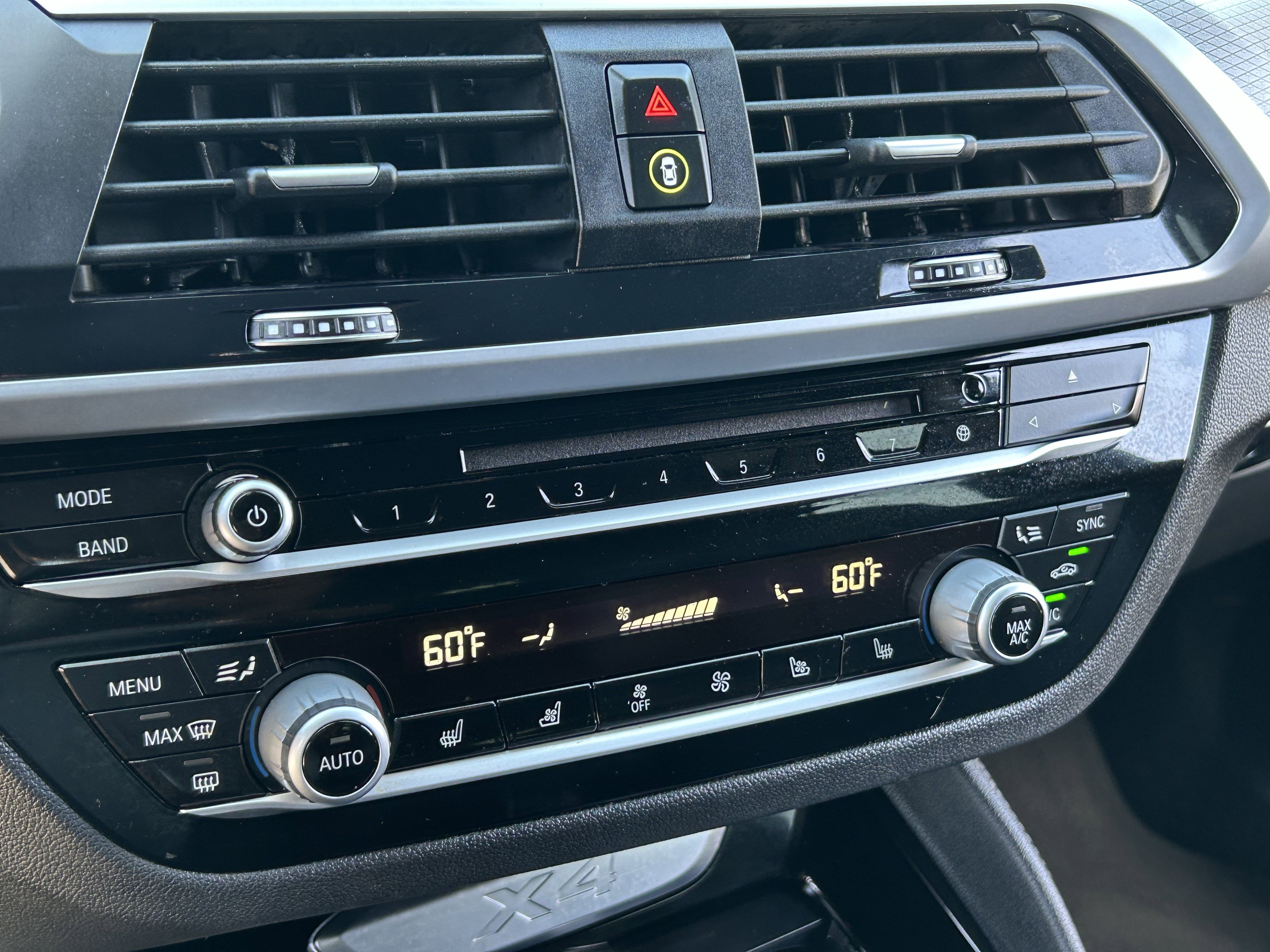 Used 2019 BMW X4 xDrive30i w/ M Sport Package AWD/4WD image 23