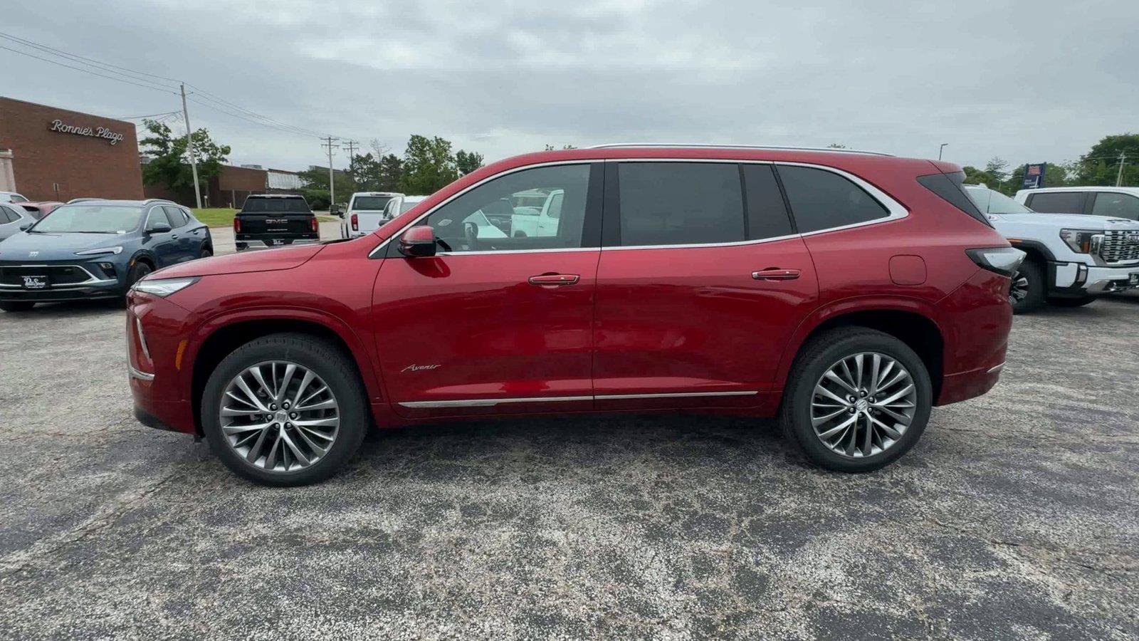 New 2026 Buick Enclave Avenir w/ Super Cruise Package FWD image 5