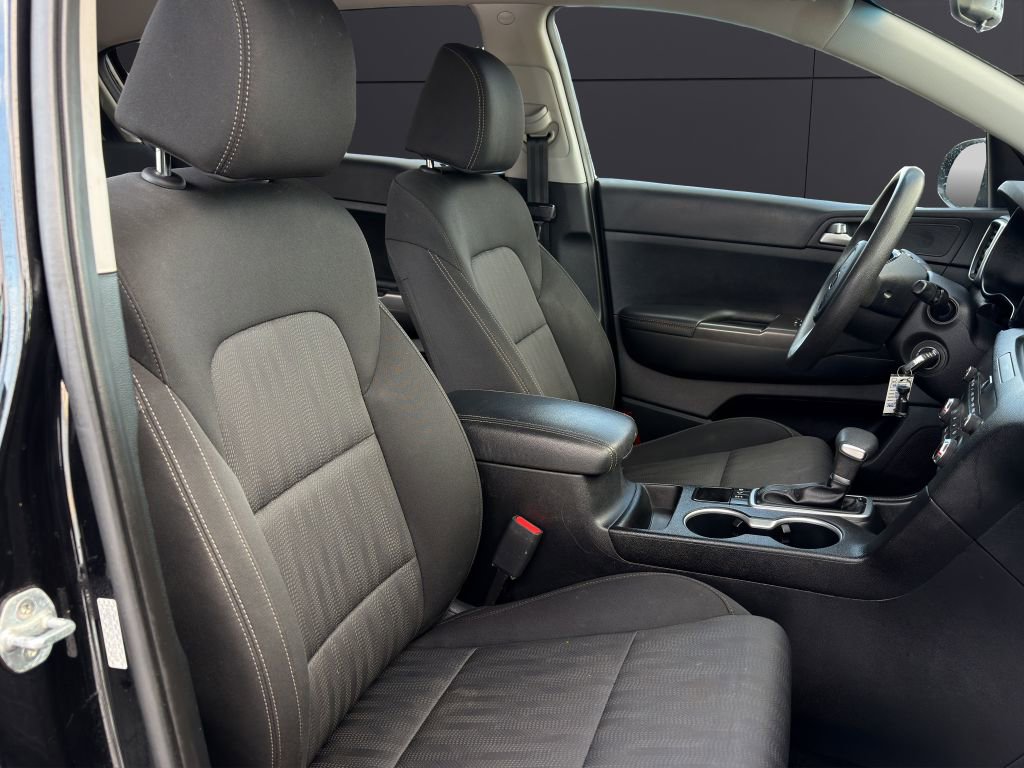 Used 2022 Kia Sportage LX image 14