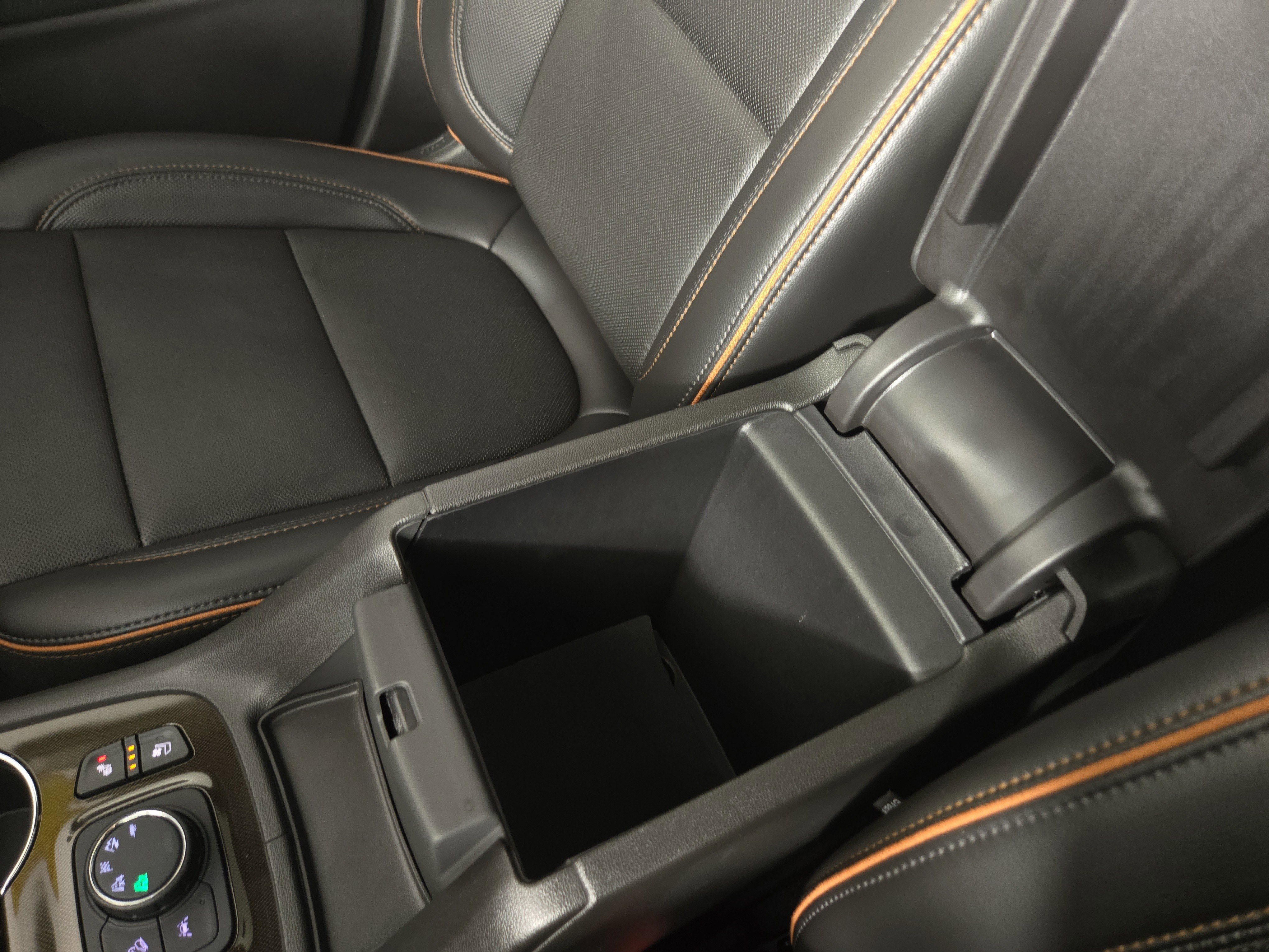 Used 2023 GMC Acadia AT4 w/ GMC Pro Grade Package image 32