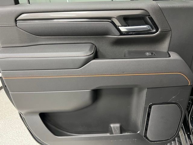 Used 2025 GMC Sierra 3500 AT4 w/ AT4 Premium Plus Package image 43