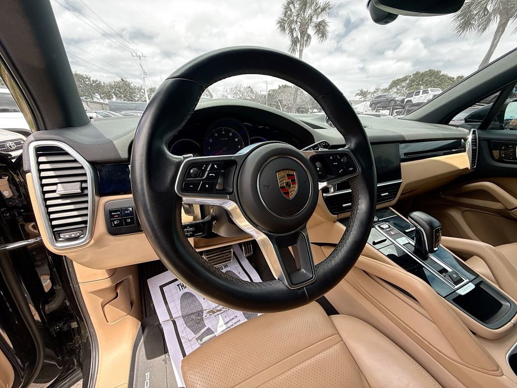 Used 2021 Porsche Cayenne S AWD/4WD image 12