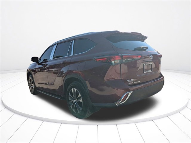 Used 2020 Toyota Highlander XLE image 6
