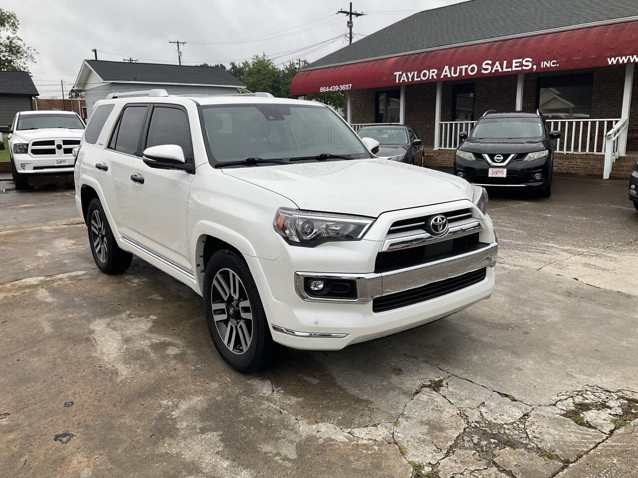Used 2021 Toyota 4Runner Limited image 1