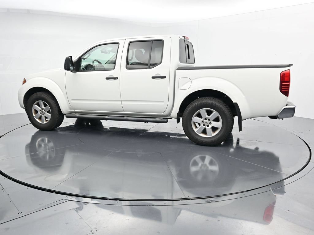 Used 2016 Nissan Frontier SV w/ SV Value Truck Package AWD/4WD image 5