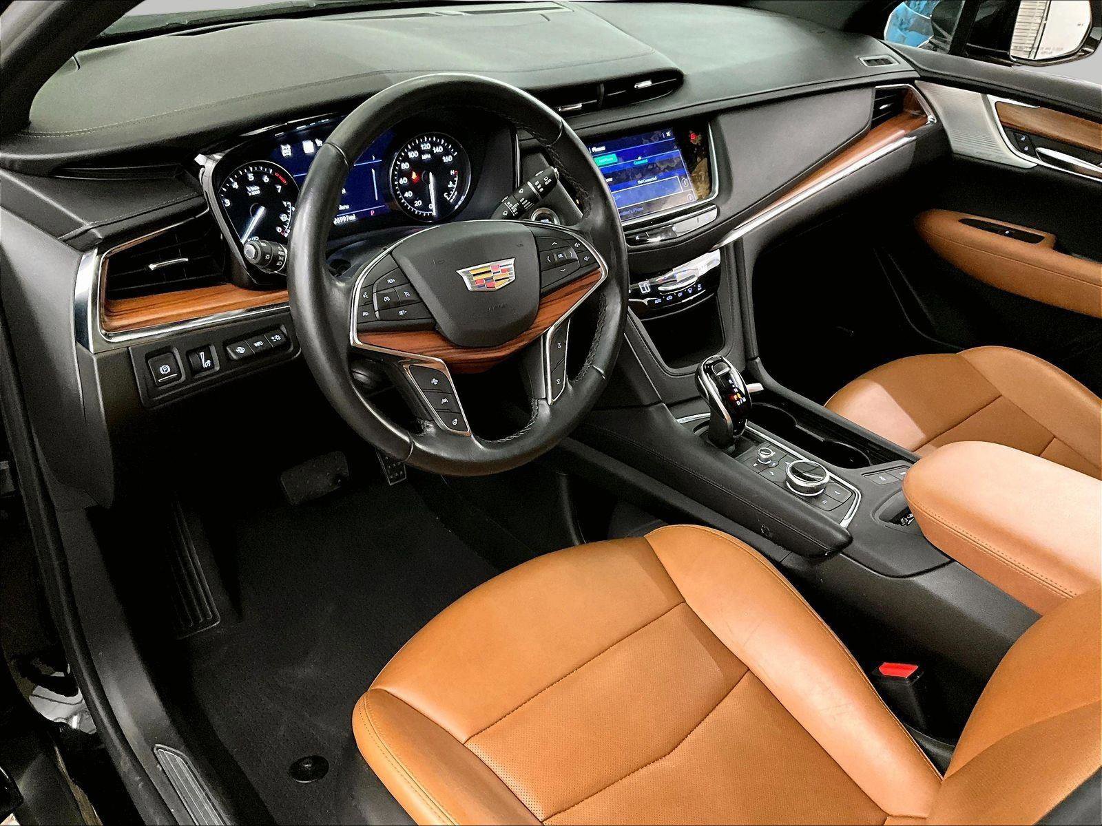 Used 2021 Cadillac XT5 Premium Luxury image 12