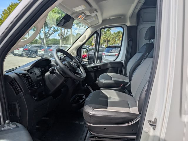 Used 2025 RAM ProMaster 2500 w/ Convenience Group FWD image 10