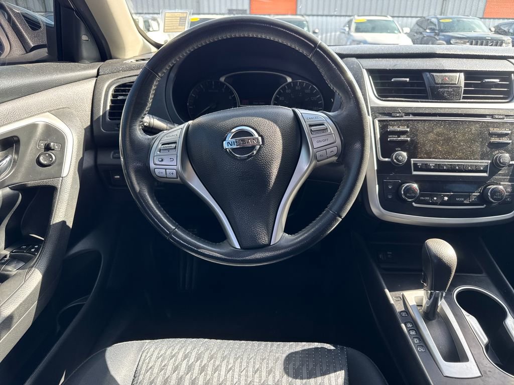 Used 2017 Nissan Altima 2.5 SV FWD image 13