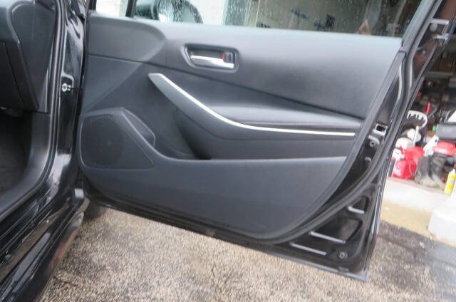Used 2025 Toyota Corolla SE w/ Convenience Package FWD image 38