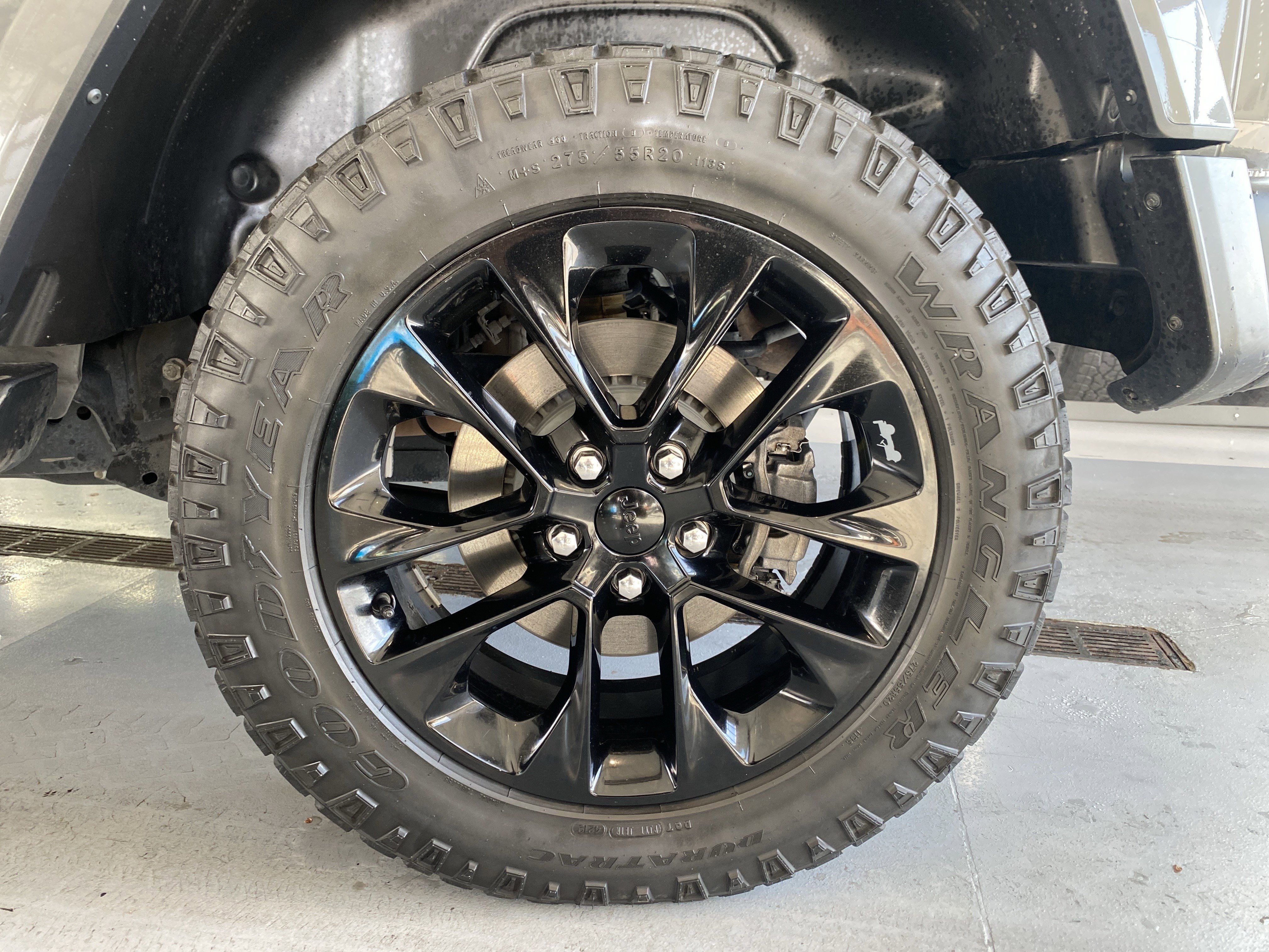 Used 2021 Jeep Wrangler Unlimited Sahara image 28