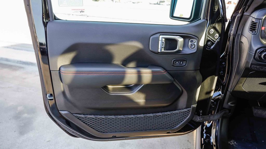 New 2026 Jeep Wrangler Unlimited Rubicon AWD/4WD image 25