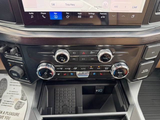 New 2026 Ford F250 Lariat w/ Chrome Package image 21