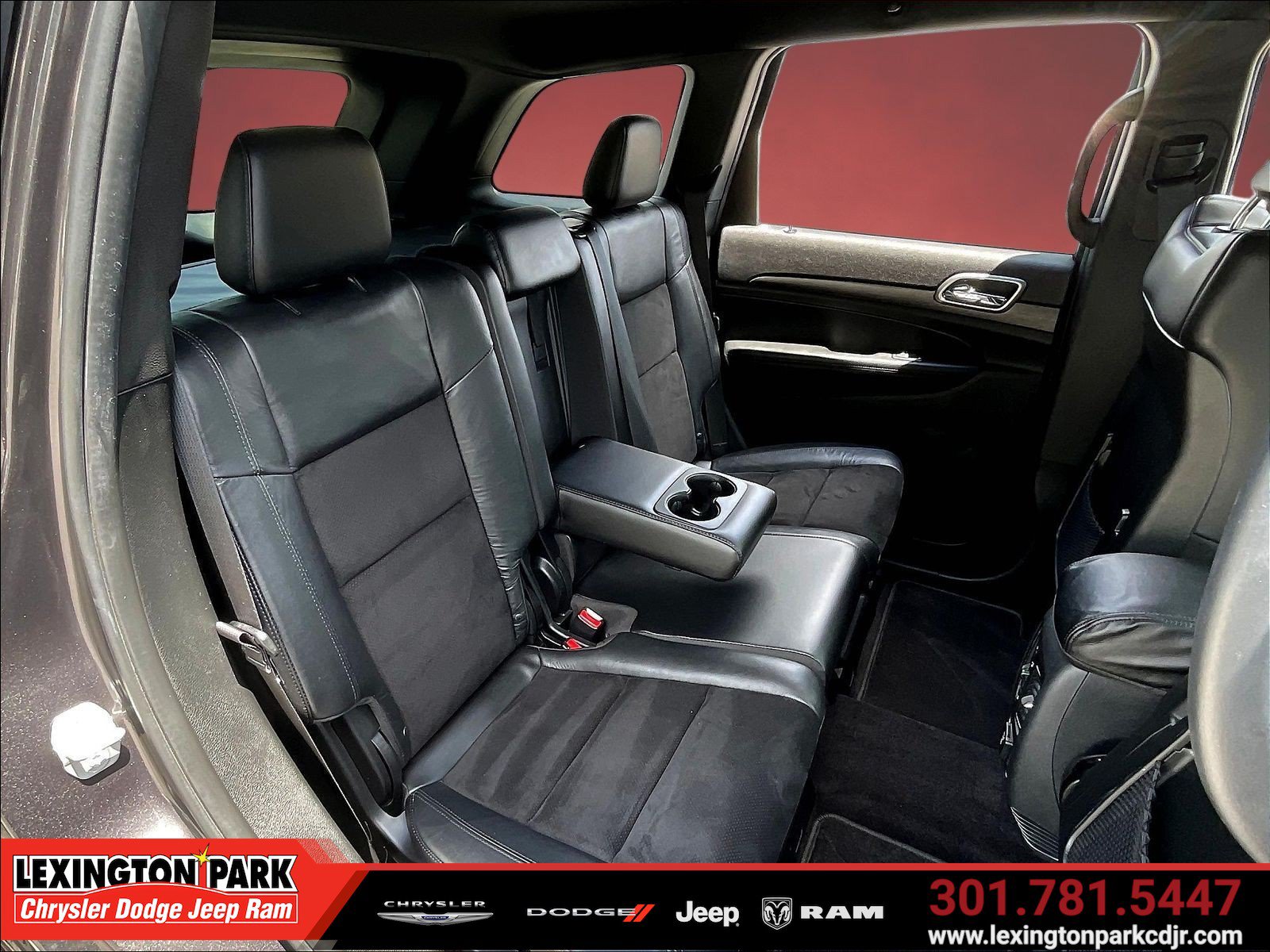 Used 2018 Jeep Grand Cherokee Altitude AWD/4WD image 24