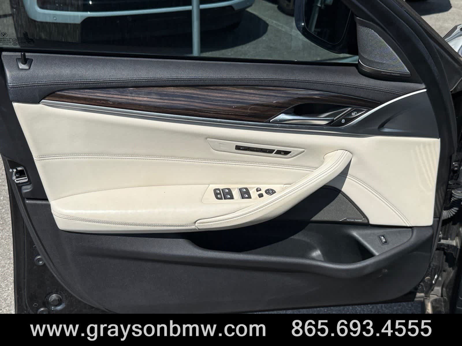 Used 2017 BMW 540i RWD image 14