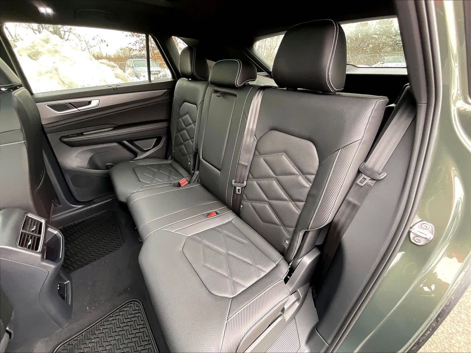 New 2026 Volkswagen Atlas Cross Sport SE AWD/4WD image 15
