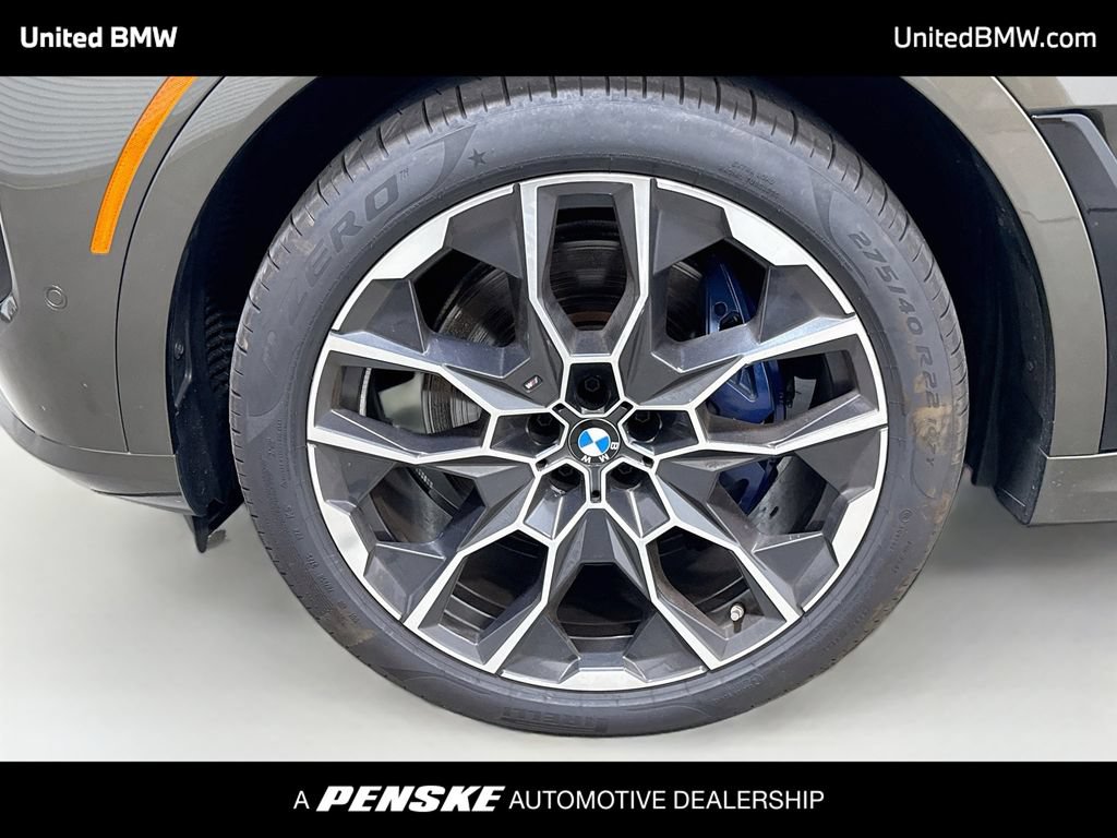 Certified 2026 BMW X7 M60i AWD/4WD image 9